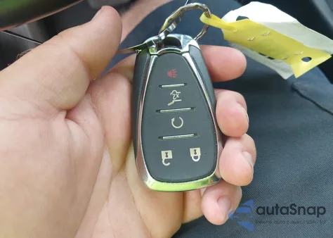 2018 Chevrolet Equinox Premier из США, поврежденный, VIN 2GNAXMEV3J6106194